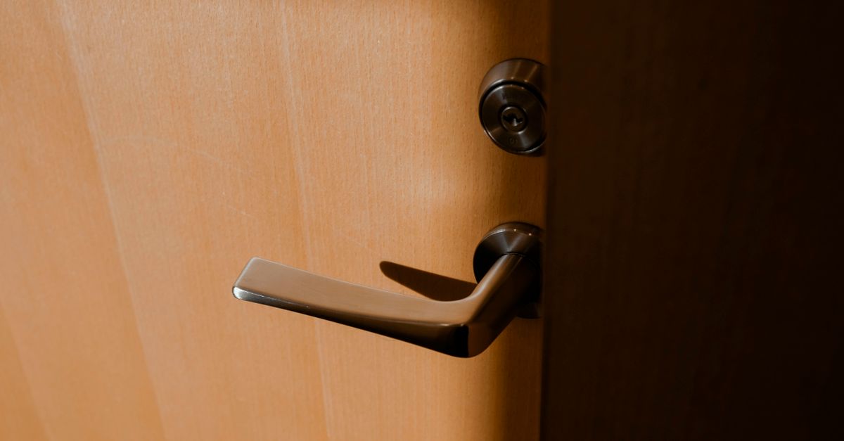 front door lock key — Jemmy Locksmith